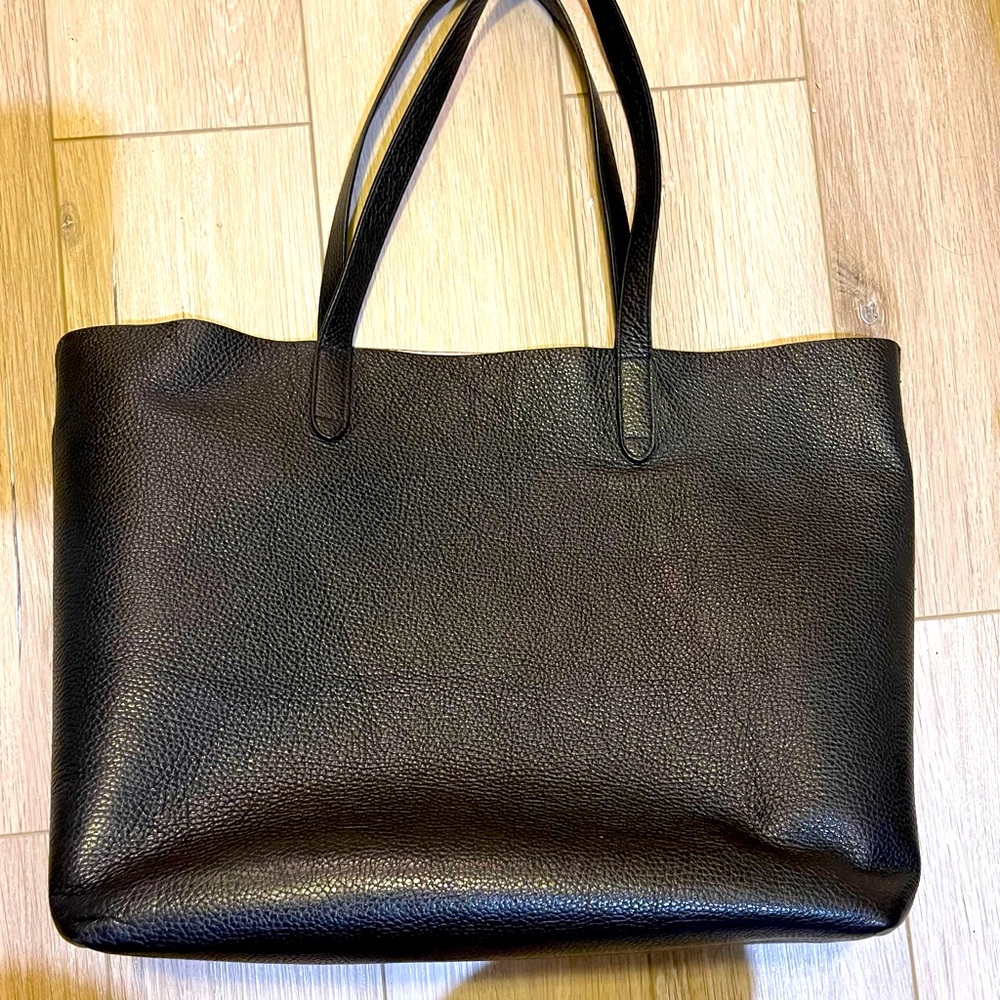 Cuyana Structured Large Tote w/tote organizer insert-black/blush pebbled leather